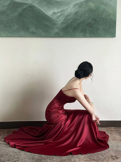 Luxurious Satin Maxi Evening Dress Burgundy Sweetheart Sleeveless for Women