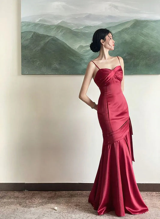 Luxurious Satin Maxi Evening Dress Burgundy Sweetheart Sleeveless for Women