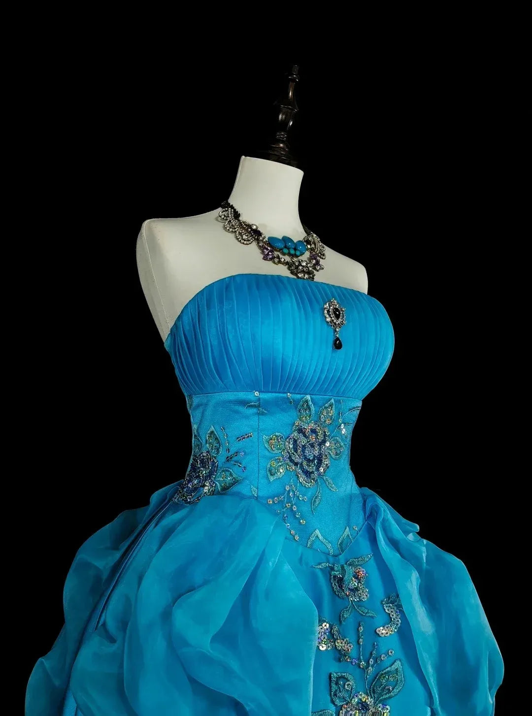 Luxury Ball Gown Strapless Sleeveless Zipper Back Floor-Length Embroidered Turquoise Formal Dress