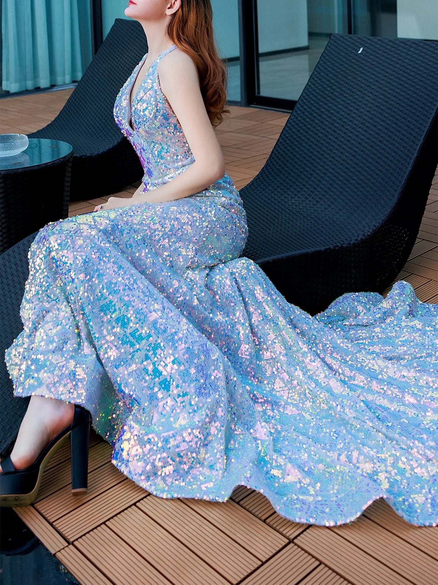 Mermaid Trumpet V-Neck SweepBrush Train Evening Dresses with Sequin