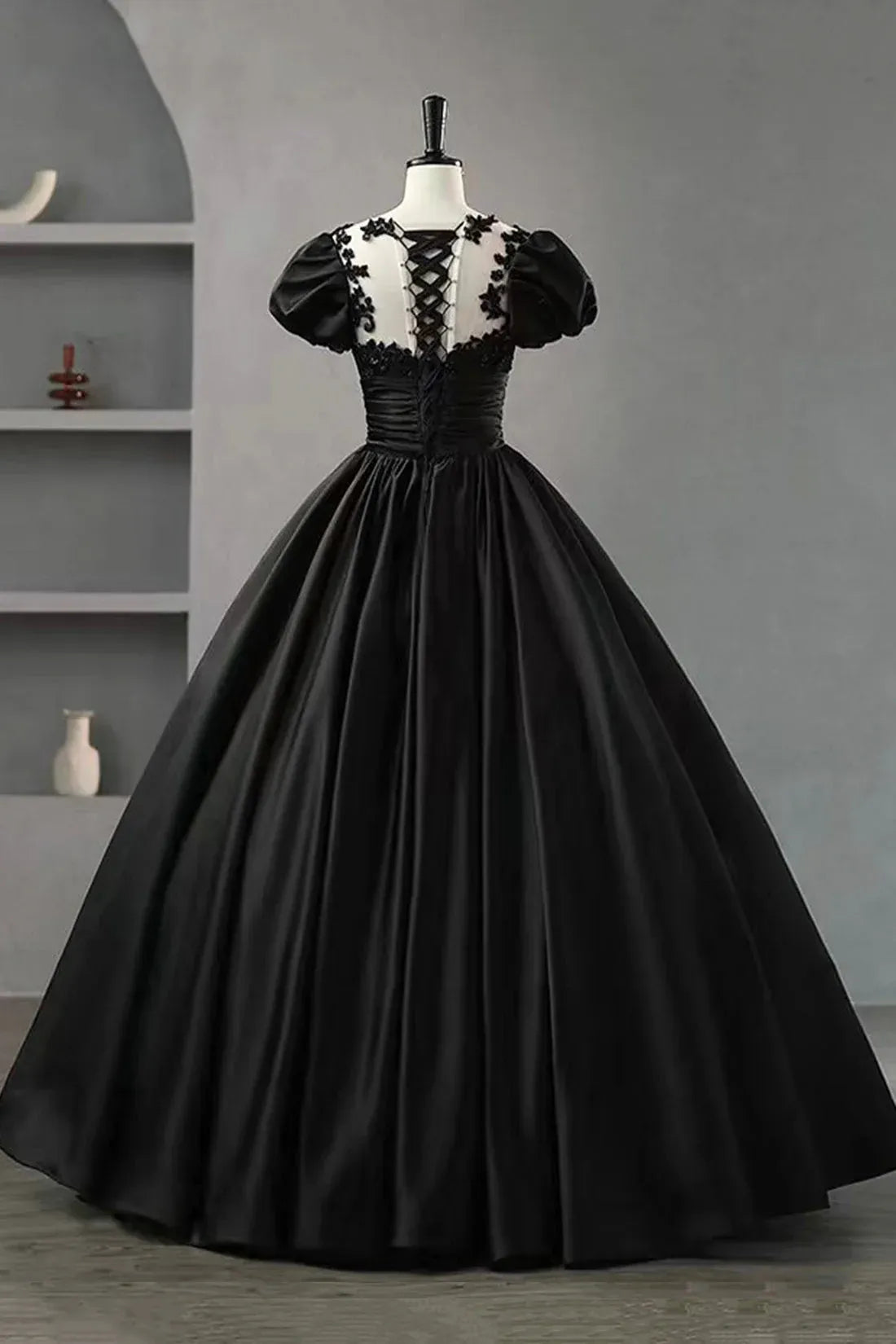 Modern Ball Gown Scoop Neck Short Sleeve Lace Up Sweep/Brush Train Prom Dress