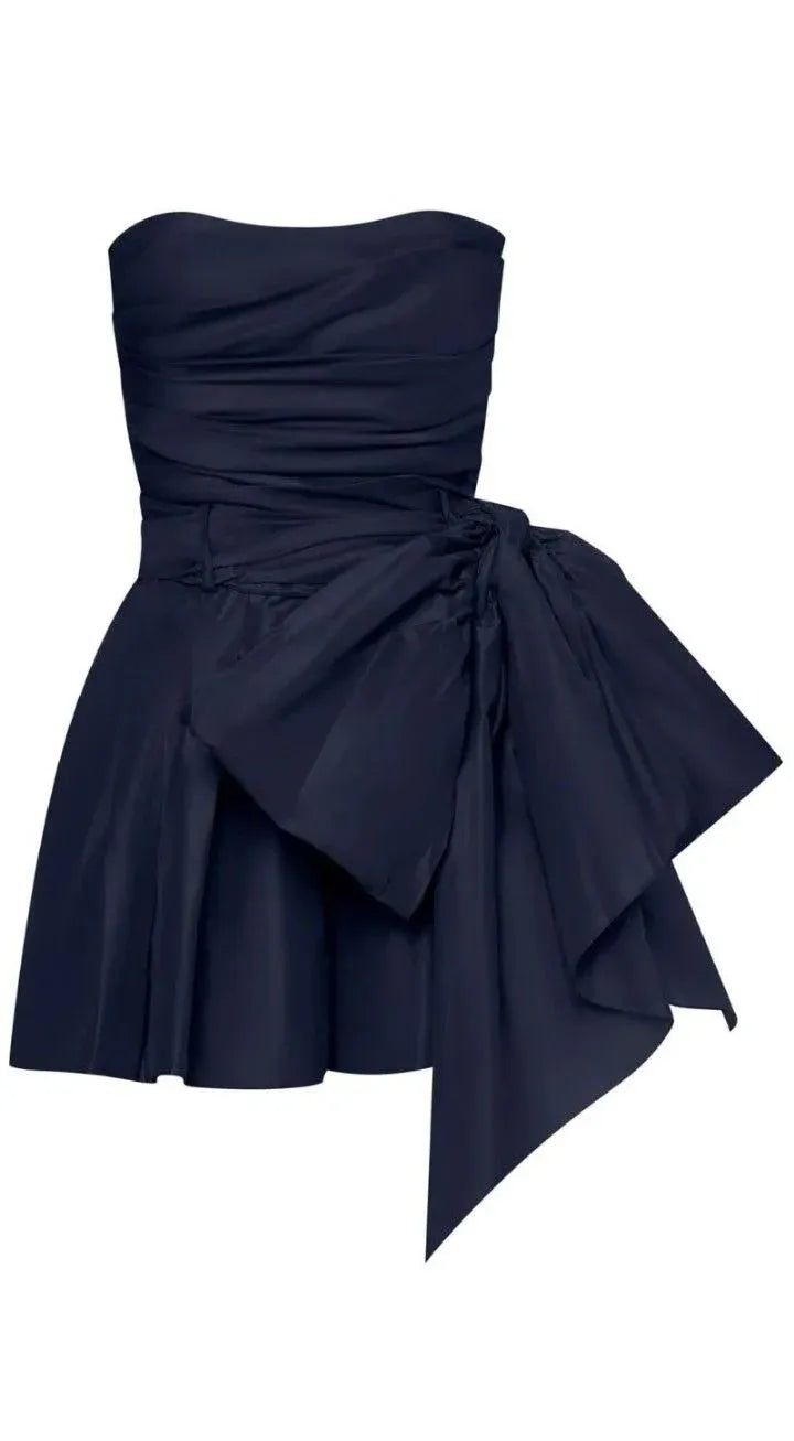 Modern Strapless Ruched Satin Bow Detail Mini Homecoming Dress