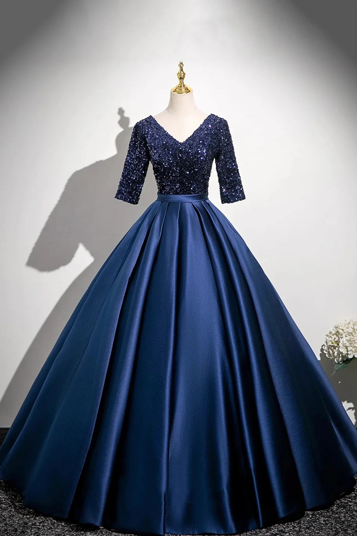 Navy Satin Sequins Long Prom Dress Elegant V-Neck Evening Party Dress