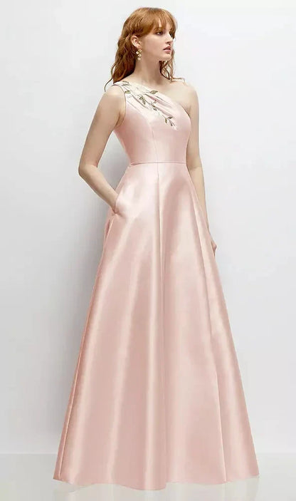 One-Shoulder Full A-Line Satin Gown with Handworked Floral Appliqu¨¦ in Blush