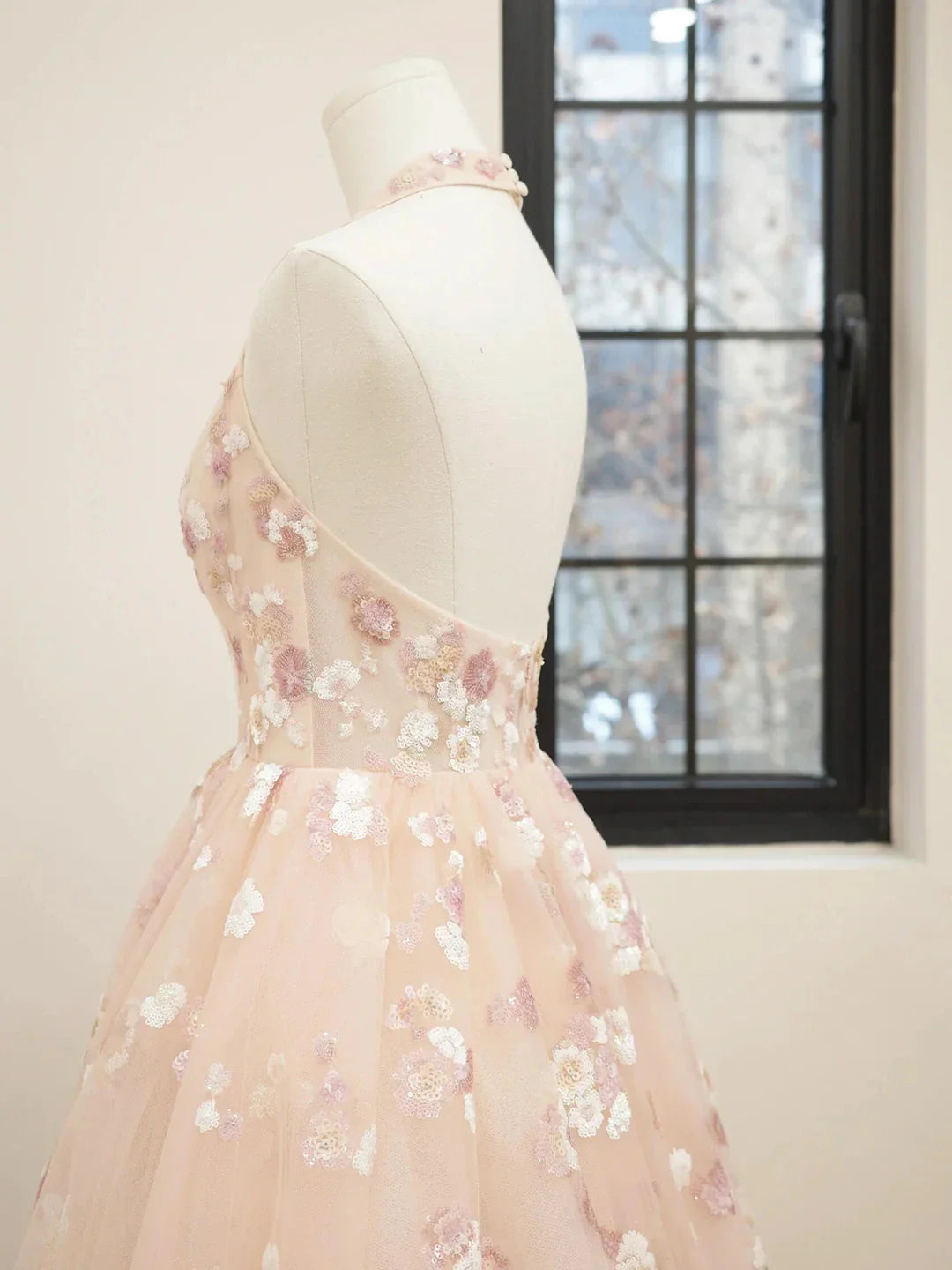Pink V-Neck Tulle Sequins Short Prom Dress Cute A Line Backless Evening Party Dress