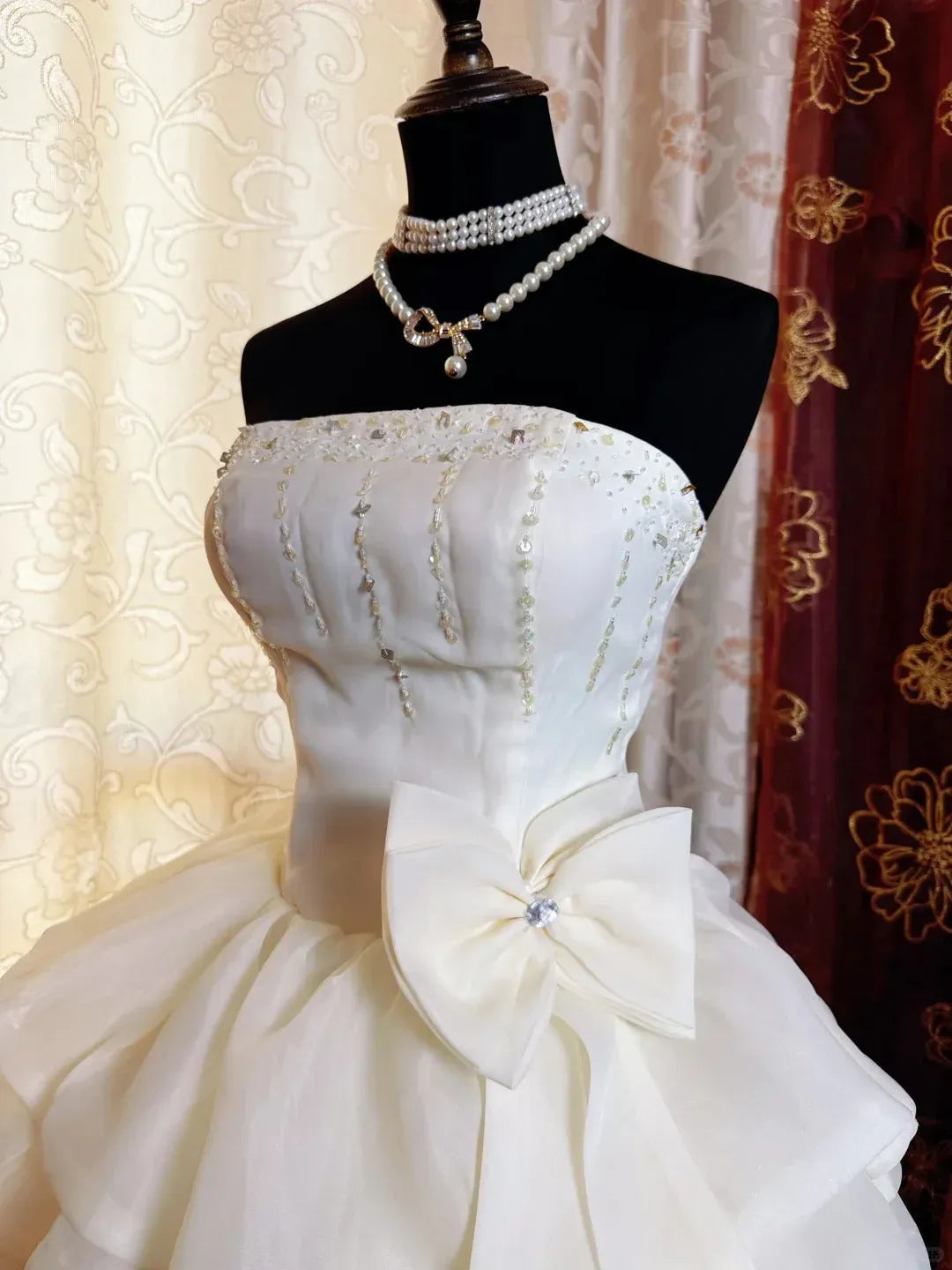 Playful Ballgown Strapless Sleeveless Beaded White Mini Prom Dress for Women Hot Sale