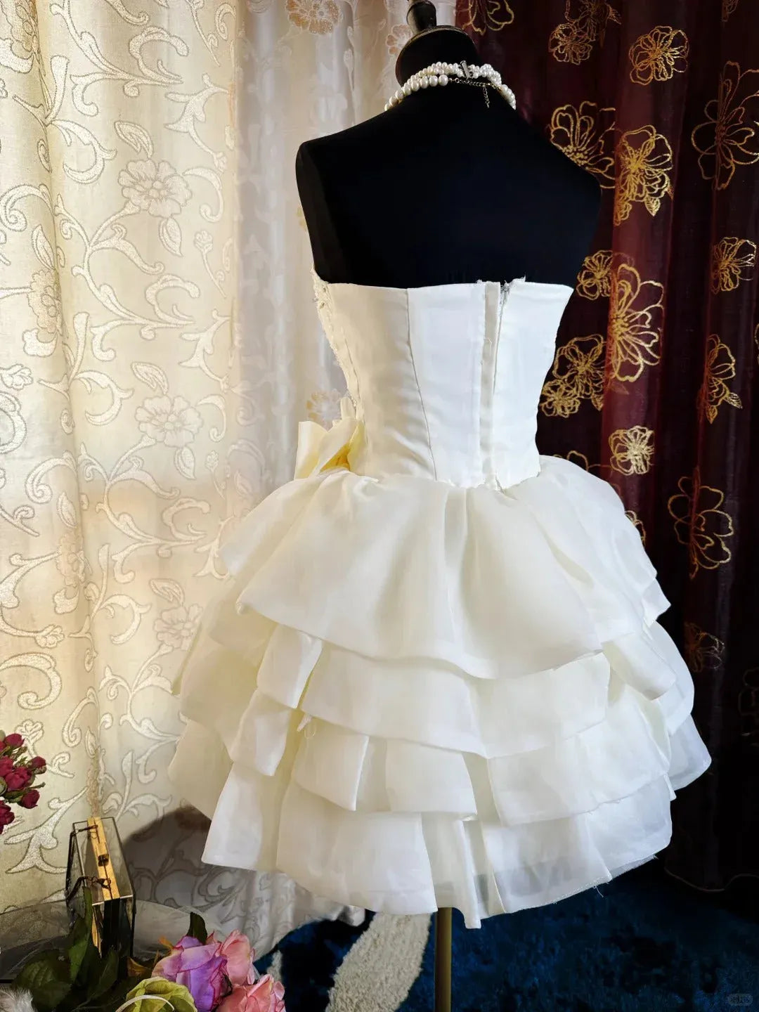 Playful Ballgown Strapless Sleeveless Beaded White Mini Prom Dress for Women Hot Sale