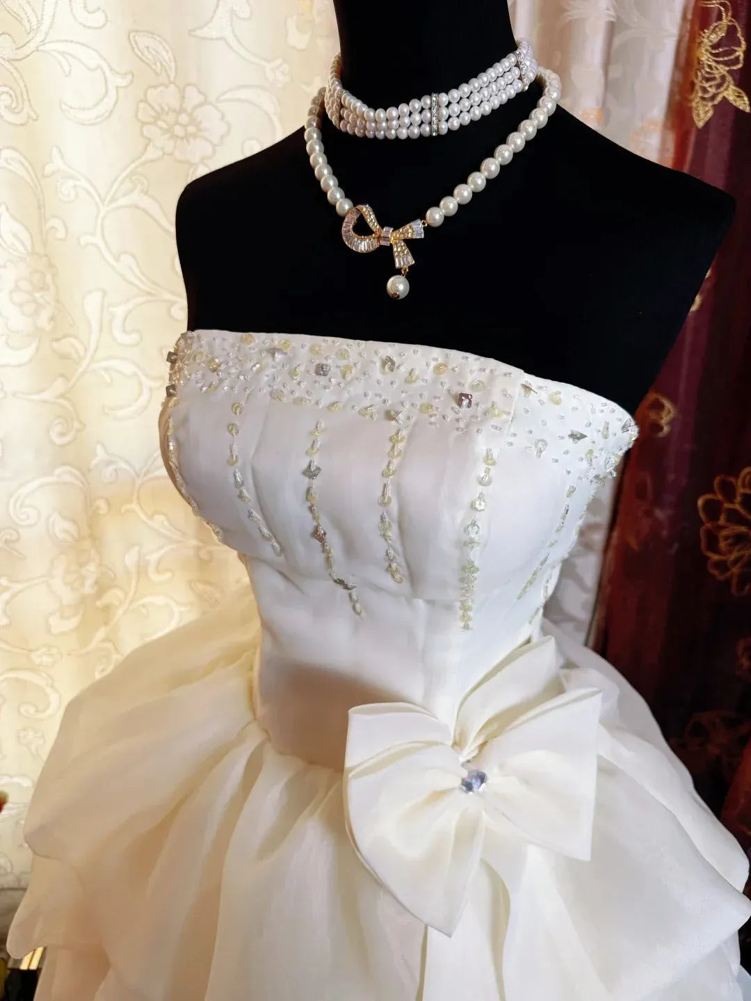 Playful Ballgown Strapless Sleeveless Beaded White Mini Prom Dress for Women Hot Sale
