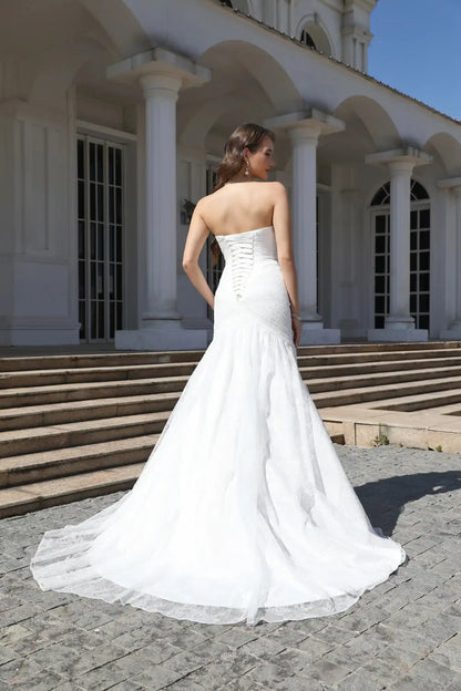 Pleats Sweetheart Ivory Strapless Wedding Dress with Appliques