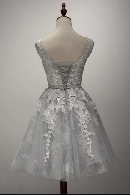 Pretty A-Line Scoop Neck Appliques Lace Silver Grey Homecoming Dress For Ladies