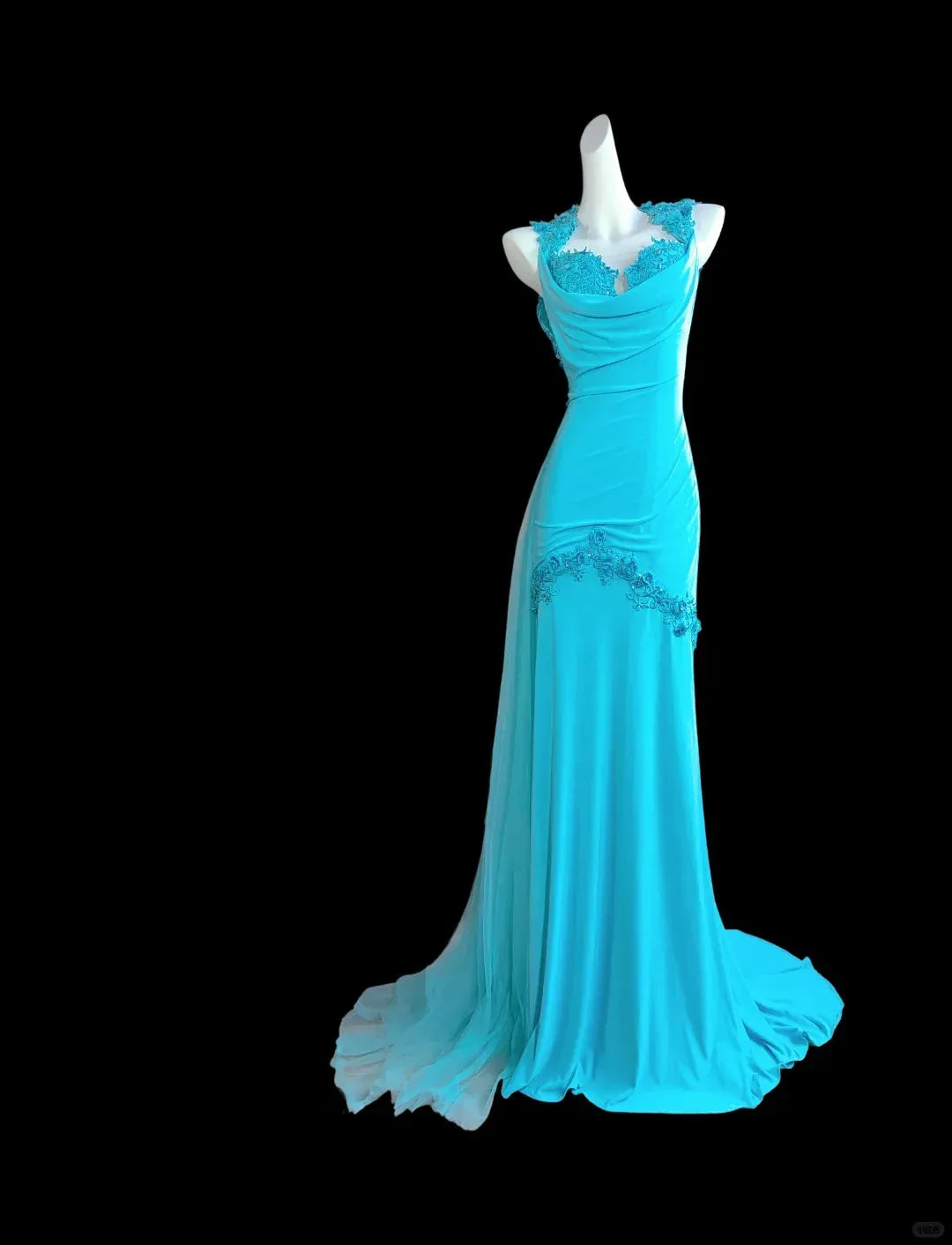 Pretty Mermaid Halter Neck Sleeveless Pleated Satin Sweep Train Prom Dress