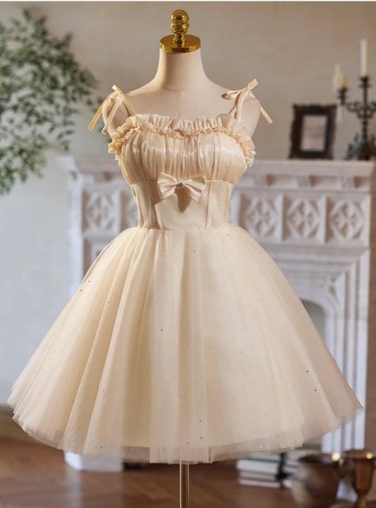 Pretty A-Line Sweetheart Spaghetti Straps Ruffled Bow Champagne Short Homecoming Dresses