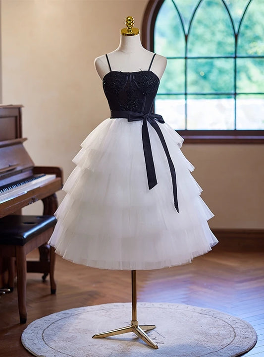 Pretty A-Line Sweetheart Tiered Ruffled Black Tulle White Short Homecoming Dress