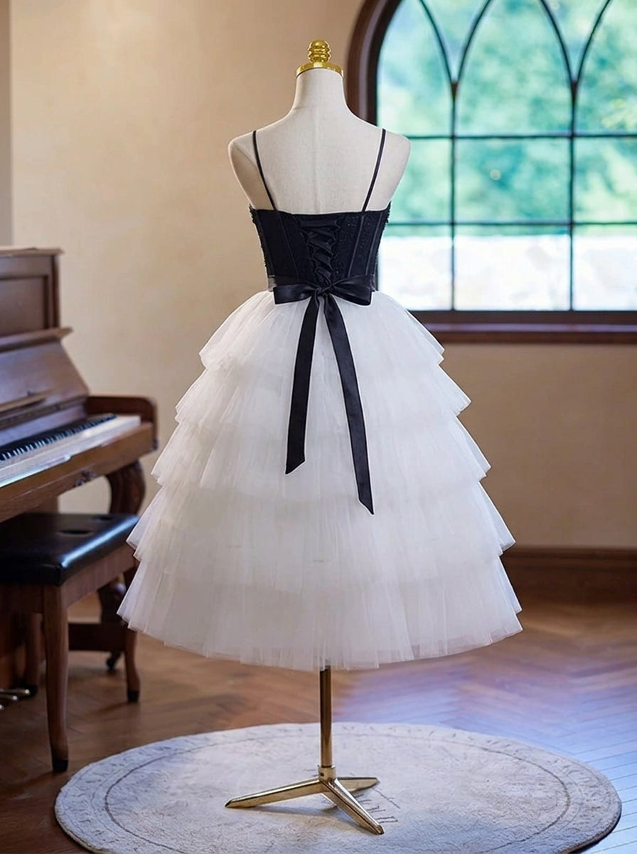Pretty A-Line Sweetheart Tiered Ruffled Black Tulle White Short Homecoming Dress