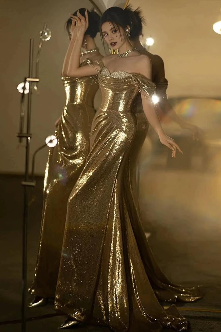 Quyihu Dress Amazing Gold Strapless Off the Shoulder Long Pleated Prom Dress with Beadings Evening Dress