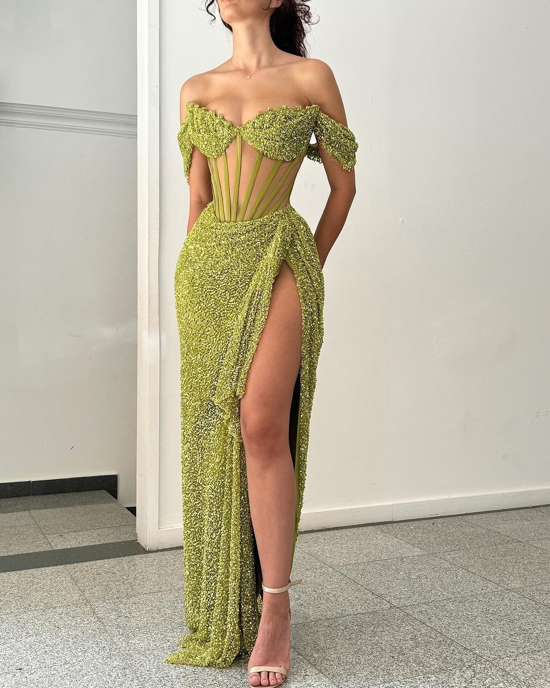 Quyihu Dress Exquisite Green Off-The-Shoulder Corset Prom Dress With Thigh-High Split Evening Dress