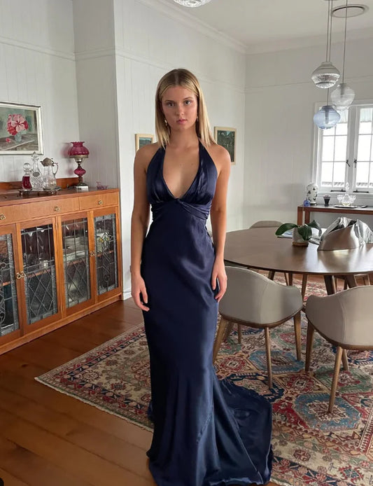 Quyihu Dress Navy Blue Sheath V Neck Satin Open Back Sleeveless Long Sweep Prom Dress Graduation Party Dress