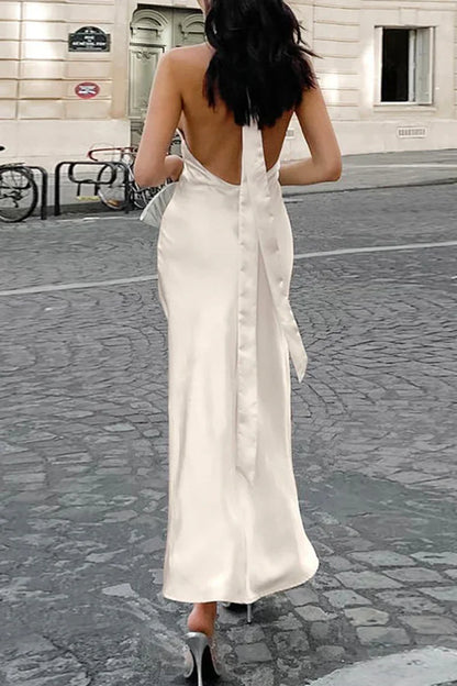Quyihu Dress Simple Sheath Halter Light Champagne Satin Open Back Prom Dress Sleeveless Party Dress