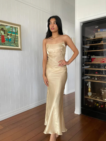 Quyihu Dress Simple Sheath Spaghetti Strap Satin Open Back Evening Dress Sleeveless Party Dress