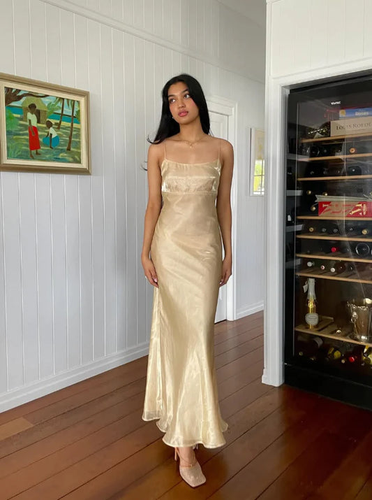 Quyihu Dress Simple Sheath Spaghetti Strap Satin Open Back Evening Dress Sleeveless Party Dress