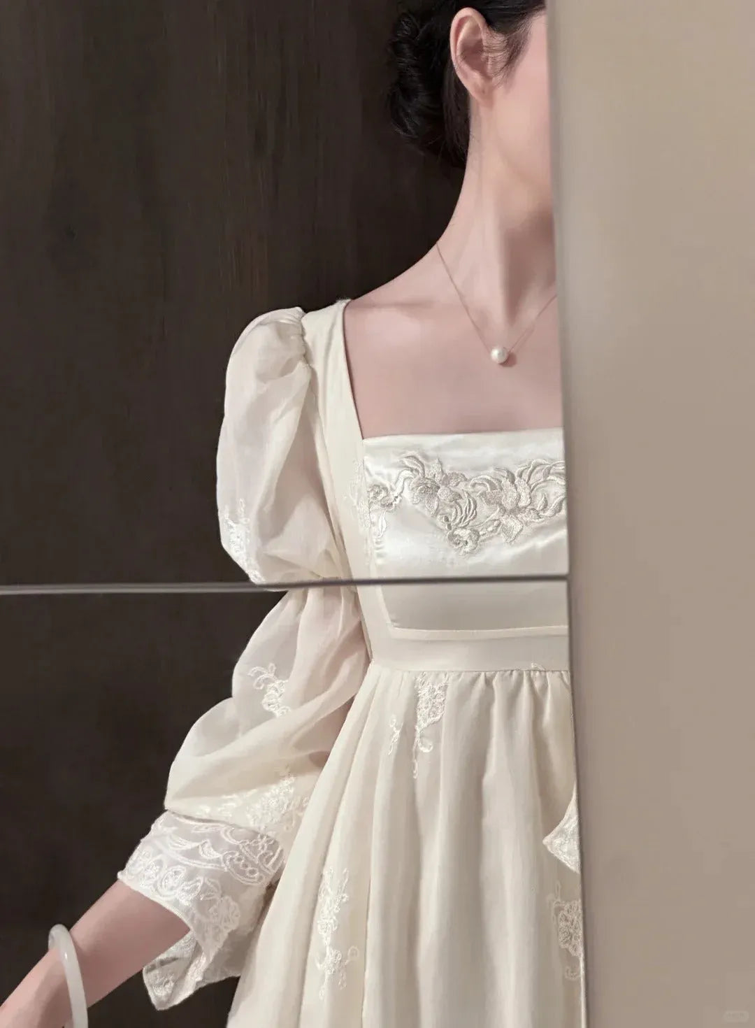 Regency A-Line Square-Neck Puff-Sleeved Lace Ivory Maxi Prom Dress for Women hot sale