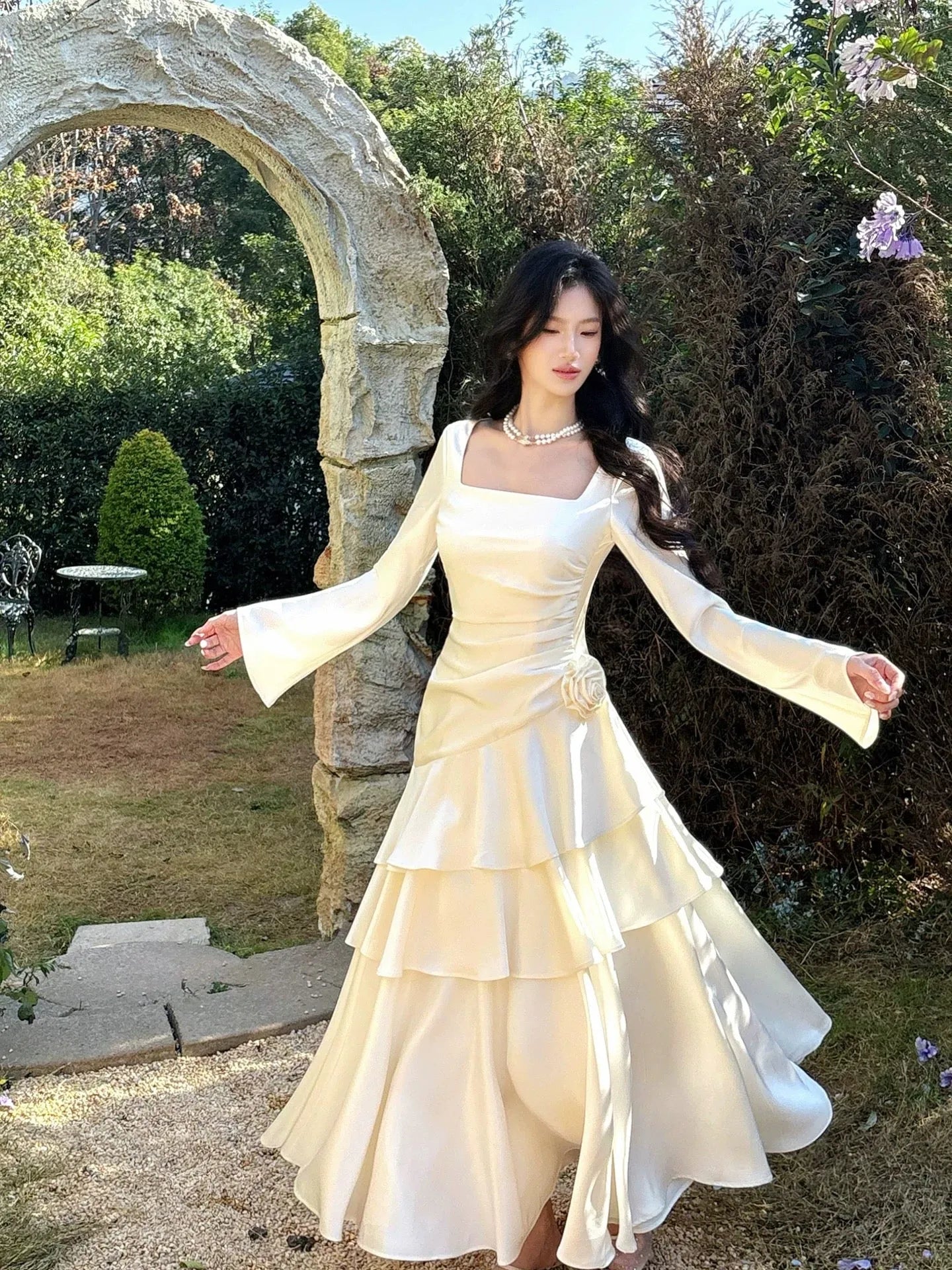 Romantic A-Line Square Neck Long Sleeve Zipper Back Floor-Length Bridal Wedding Dress