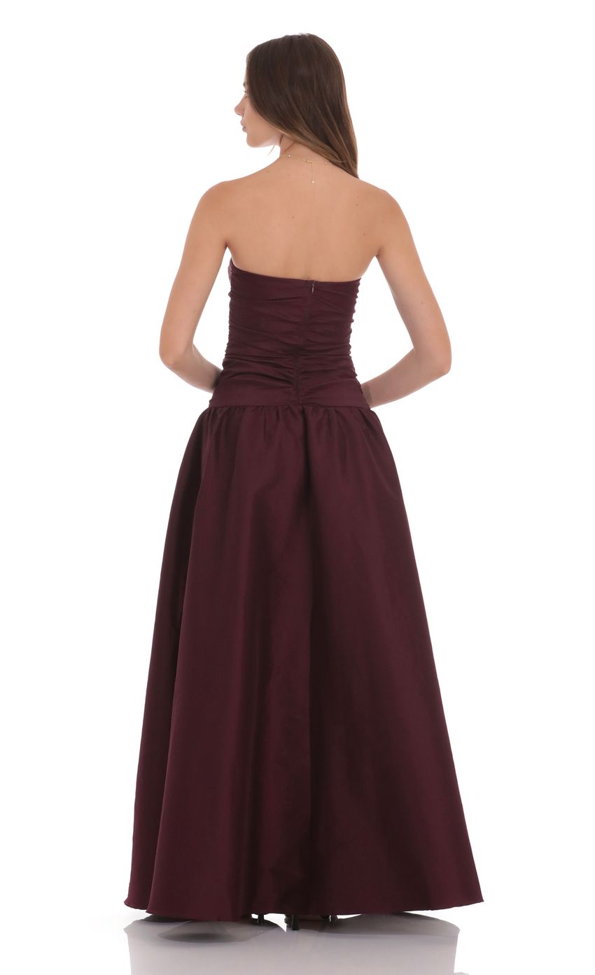Romantic Ballgown Strapless Sleeveless Open-Back Burgundy Satin Floor-Length Prom Dresses