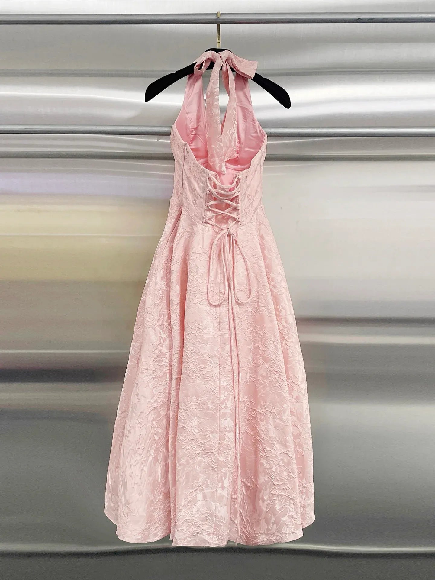 Romantic A-Line Halter-Neck Sleeveless Lace-Up Brocade Blush Midi Evening Dress for Women