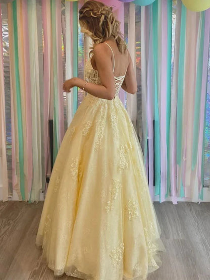 Romantic A-Line Spaghetti Strap Lace Yellow Floor-Length Evening Dress