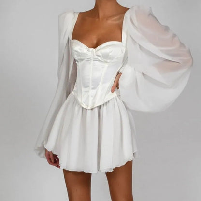 Romantic A-Line Sweetheart Puff-Sleeve Corset Satin White Short Homecoming Dress