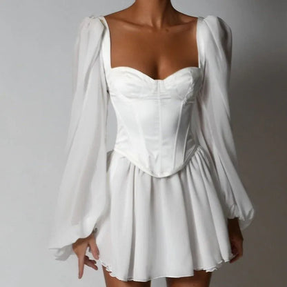 Romantic A-Line Sweetheart Puff-Sleeve Corset Satin White Short Homecoming Dress