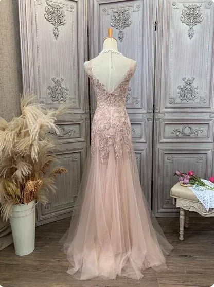 Romantic Mermaid V-neck Sleeveless Lace Blush Pink Maxi Prom Dress for Women Custom