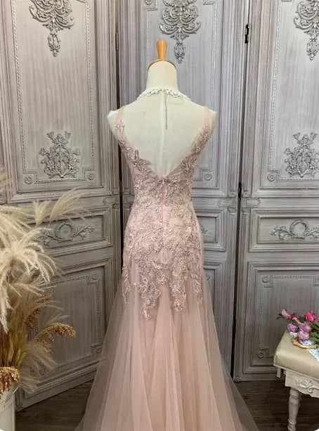 Romantic Mermaid V-neck Sleeveless Lace Blush Pink Maxi Prom Dress for Women Custom