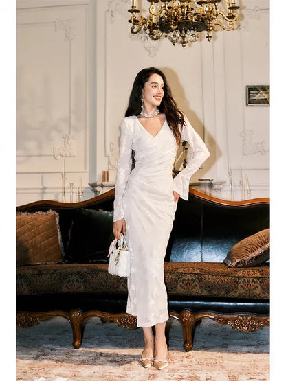 Romantic Sheath V-neck Long-sleeved Ruched White Midi Prom Dress for Women Hot Sale