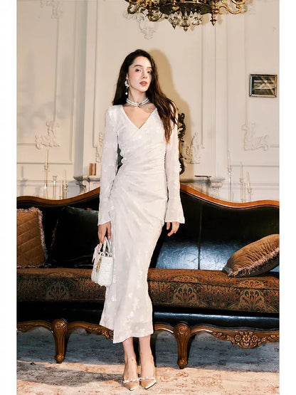 Romantic Sheath V-neck Long-sleeved Ruched White Midi Prom Dress for Women Hot Sale