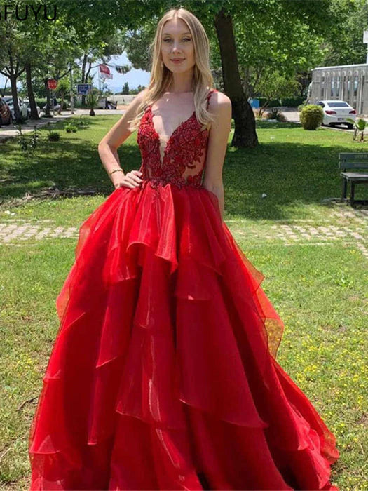 Romantic V-Neck Spaghetti Strap Lace Red Floor-Length Prom Dress