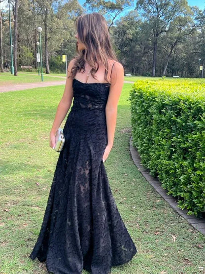 Sexy A-Line Spaghetti Straps Sleeveless Lace Pleated Sweep Train Evening Dress