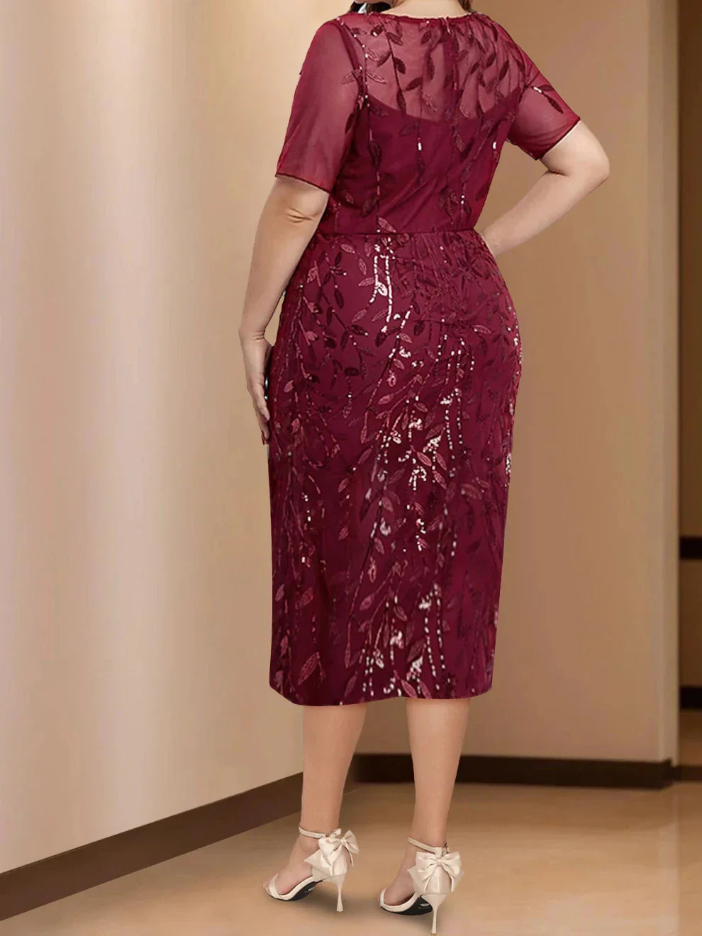 SheathColumn Scoop Neck Half Sleeves Tea-Length Plus Size Mother of the Bride Dresses with Appliques