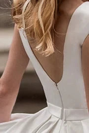 Simple A-Line Scoop Sleeveless Sleeveless Back Zip Chapel Train prom dress for ladies