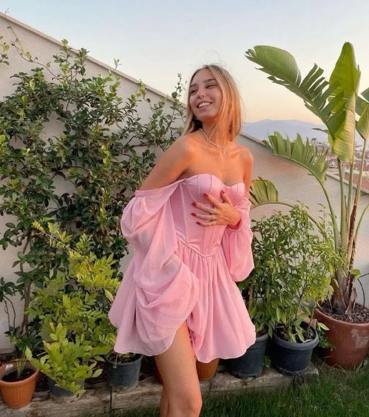 Simple A-Line Sweetheart Neck Long Sleeves Tulle Pleated Short-Mini Homecoming Dress