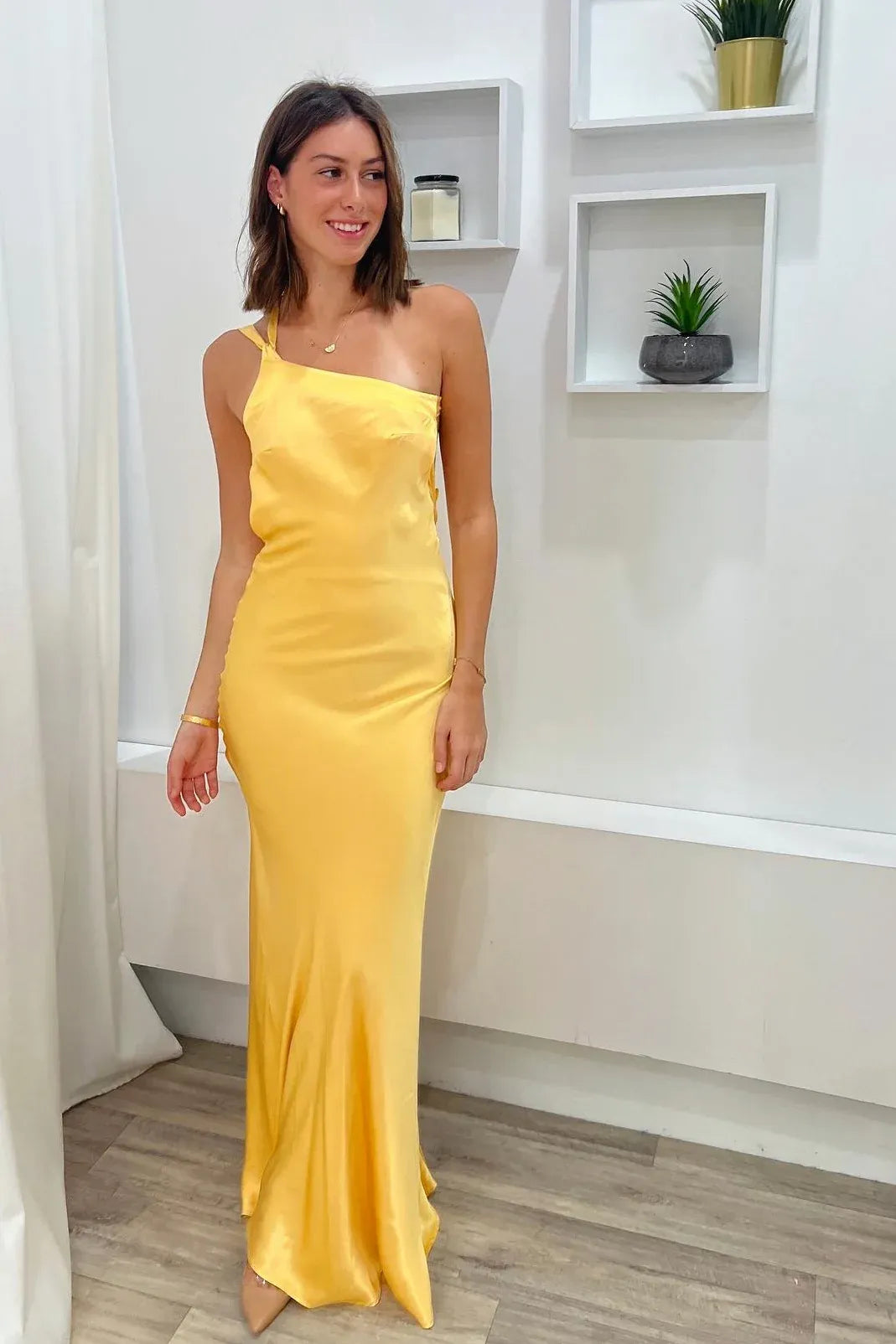 Simple Fitted One Shoulder Sleeveless Satin Pleated Floor-Length Prom Dress