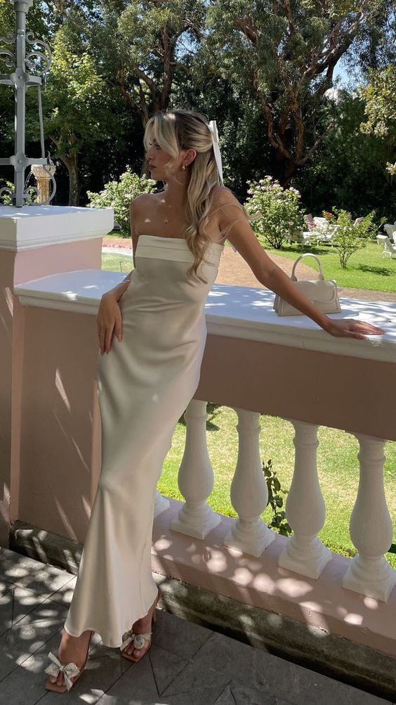 Simple Mermaid/Trumpet Strapless Sleeveless Satin Lace Up Floor-Length Prom Dress