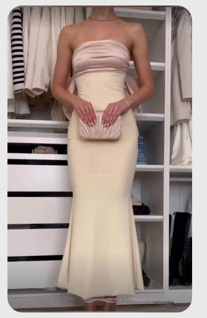 Simple Sheath/Column Strapless Sleeveless Pleated Bow Evening Dress
