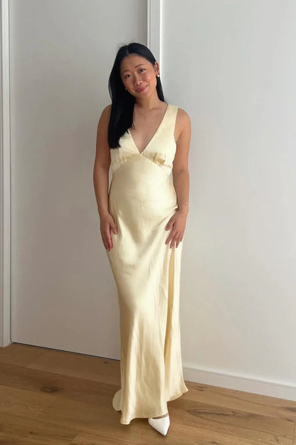 Simple Sheath Cowl Neck Sleeveless Ruched Satin Floor-Length Prom Dress