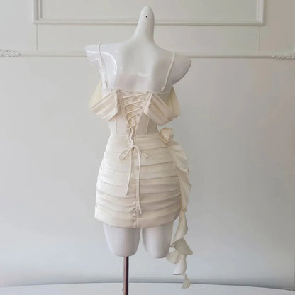 Simple Sheath Spaghetti Straps Sleeveless Pleated Satin Short-Mini Homecoming Dress