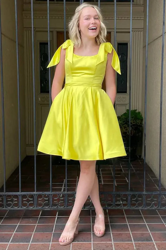 Simple Square Neck A-line Sleeveless Bowknot Satin Short-Mini Homecoming Dress