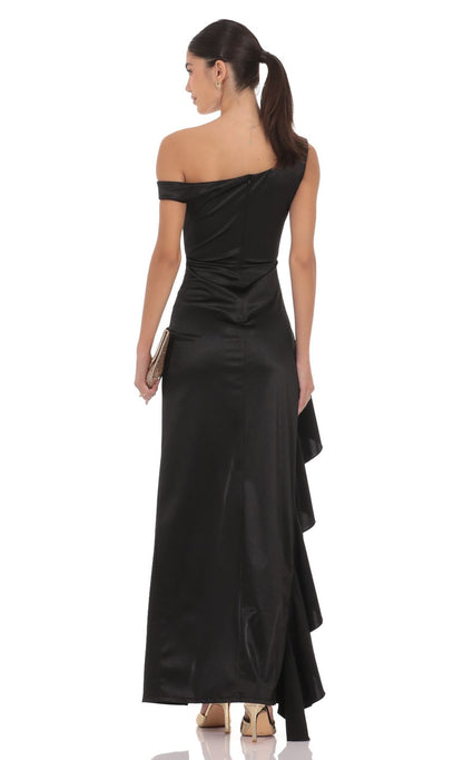 Sophisticated High-Low Mermaid One-Shoulder Ruched-Back Black Satin Floor-Length Prom Dresses