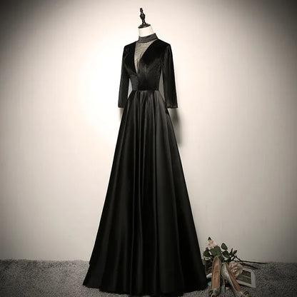 Sophisticated Velvet-Satin Long Evening Dress Black High-Neck Party Gown for Women
