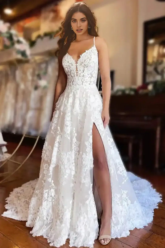 Spaghetti Straps A-Line V-Neck Lace Appliques Wedding Dress
