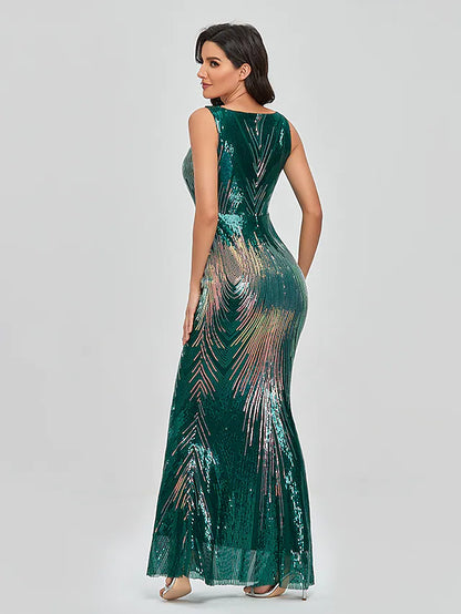 Side view of a woman in a shimmering sequin mermaid trumpet gown.